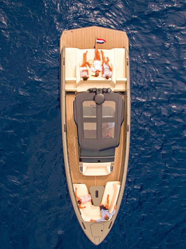 Upside view of a Vanquish VQ40 yacht sailing in Ibiza